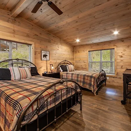 Creekside Manor Too Cabin
